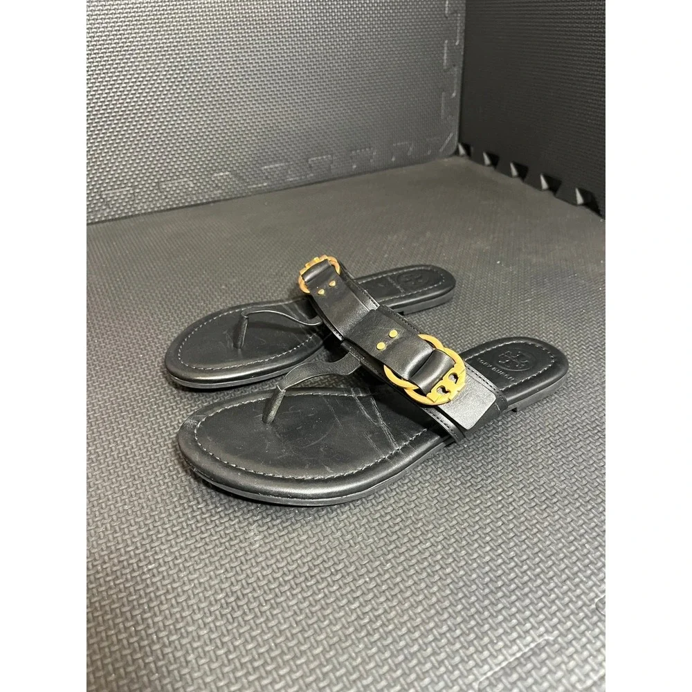 Tory Burch Thong Sandals Women Size 5 Black Leather Gold Buckle Logo Flat